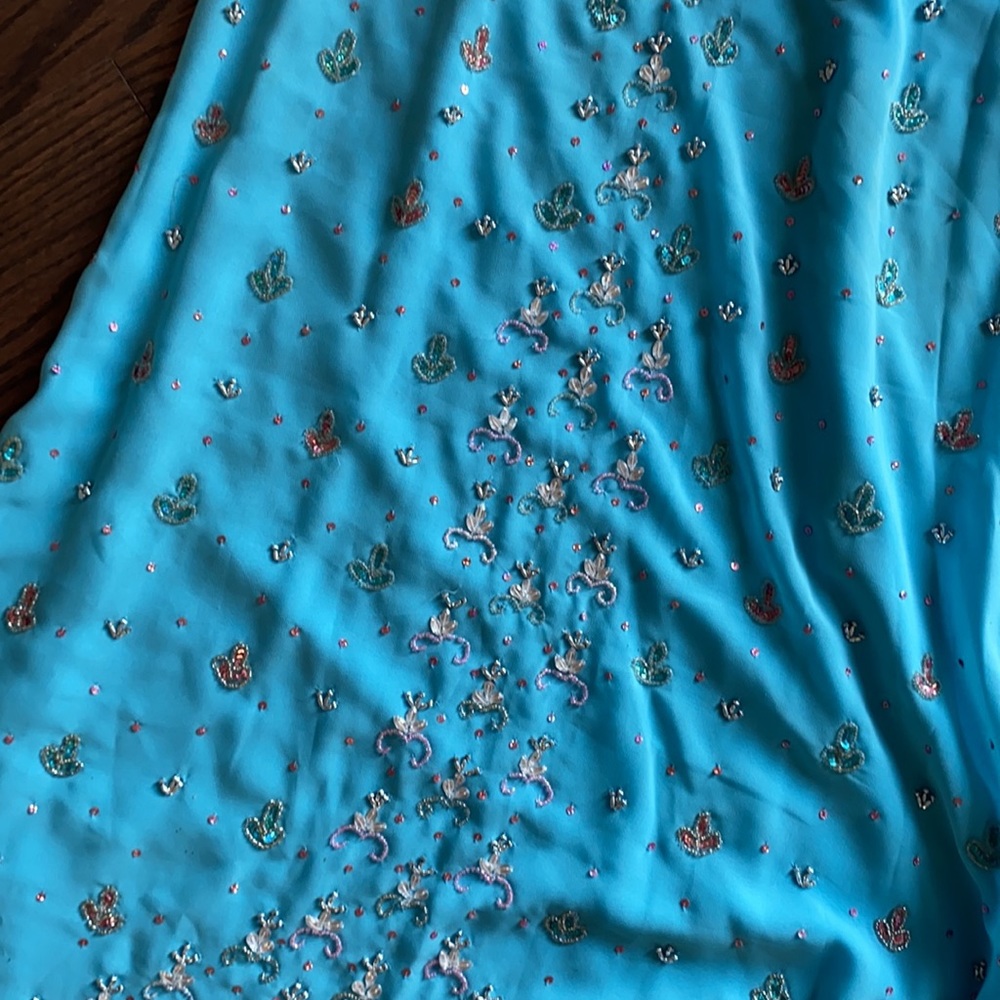 Lehenga - Picture 10 of 10